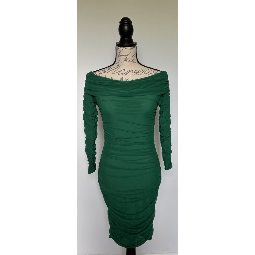 Juniors Off the Shoulder Green Dress NWT Size Medium